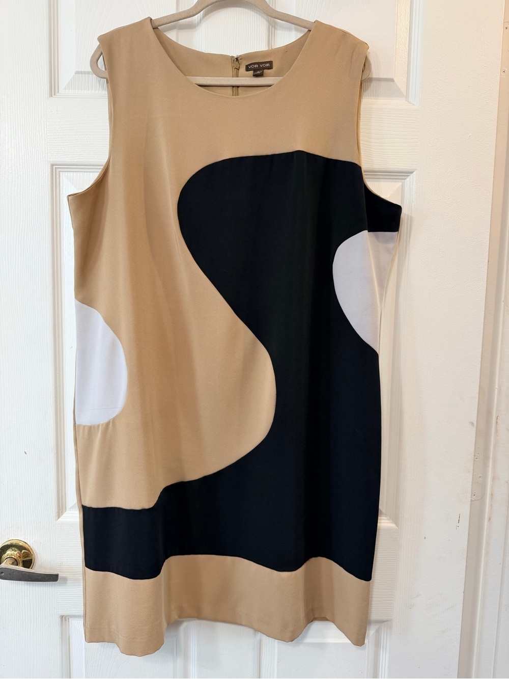 Voir Voir Tan Black White Abstract Colorblock Sleeveless Shift Dress